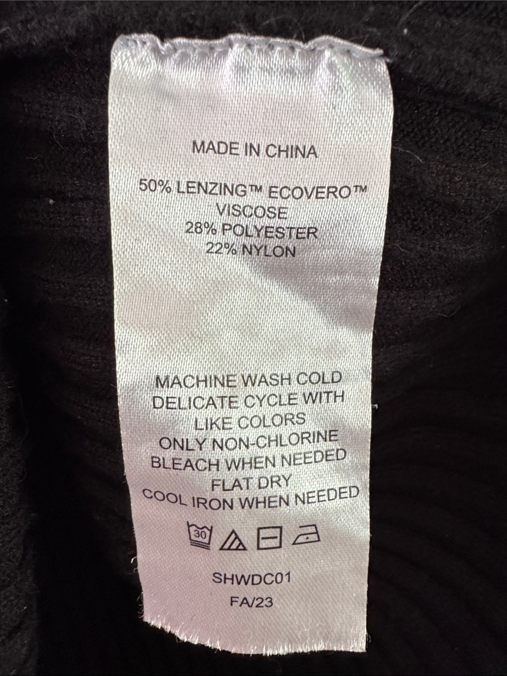 Quince Black Ribbed V-Neck Tank Sz L - Picture 3 of 4